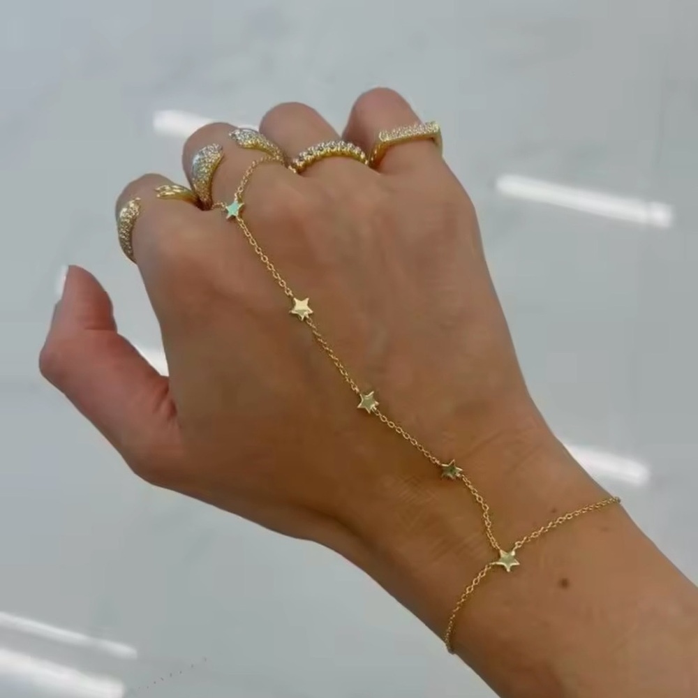 Delicate Gold Star Hand Chain ring Bracelet